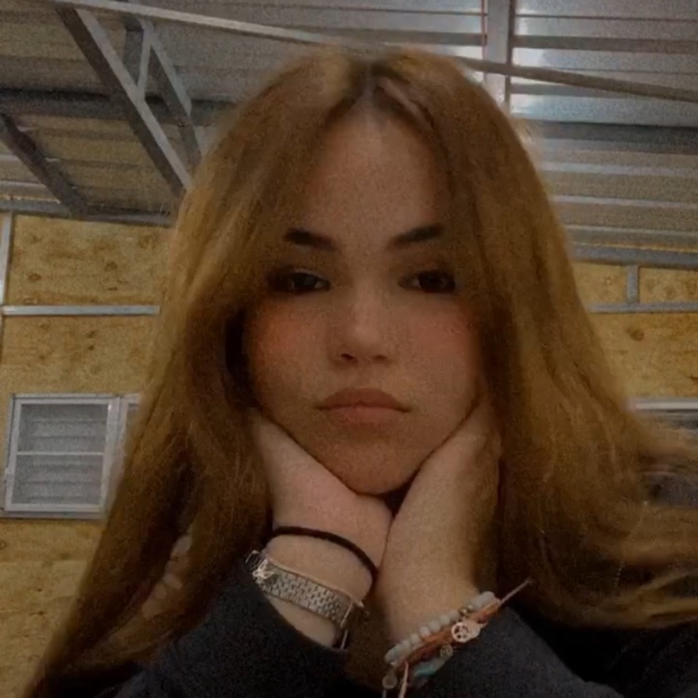 Meet your Posher, Lisa